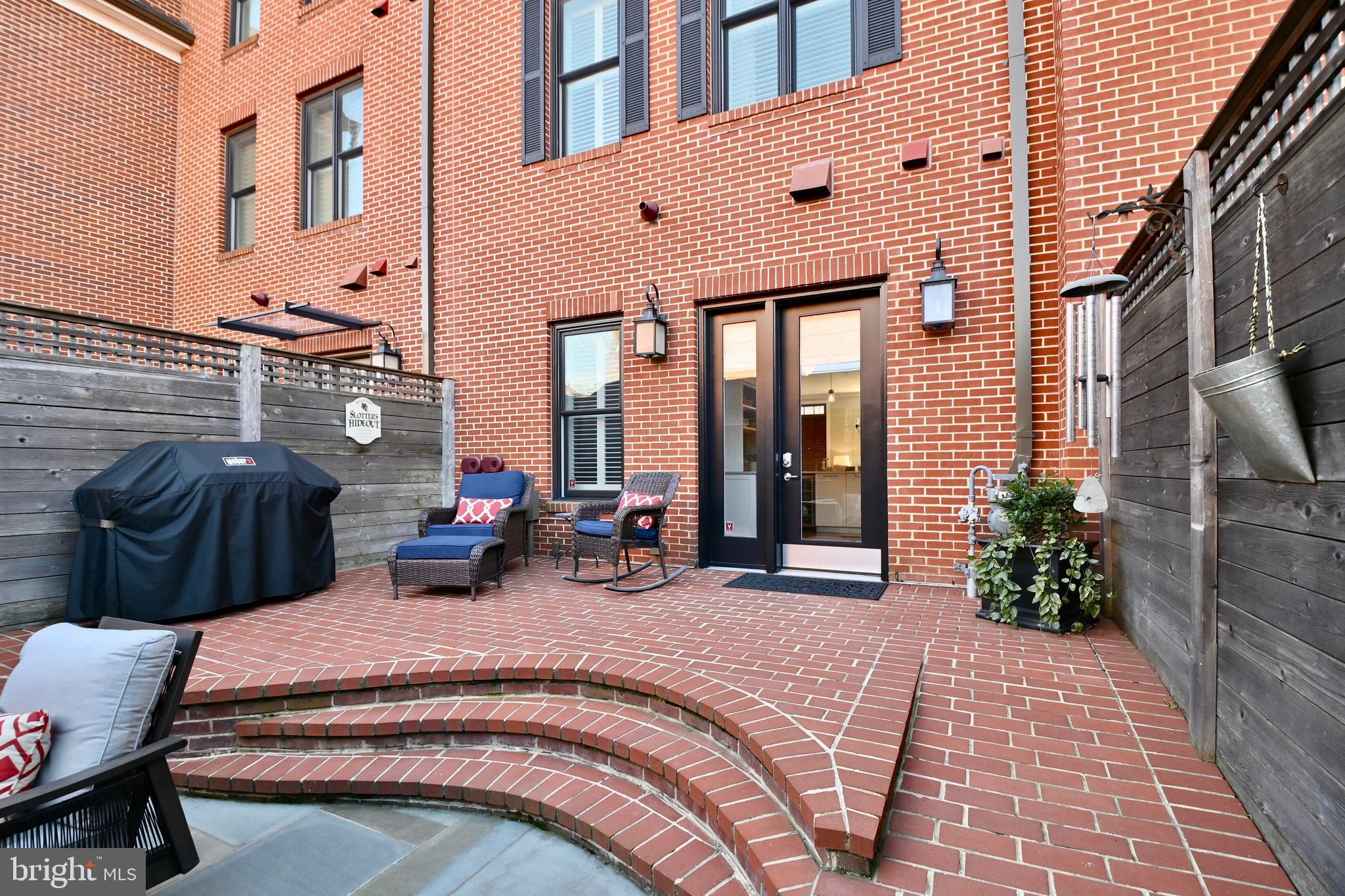 BRIGHTLEAF AND COOPER - Residential