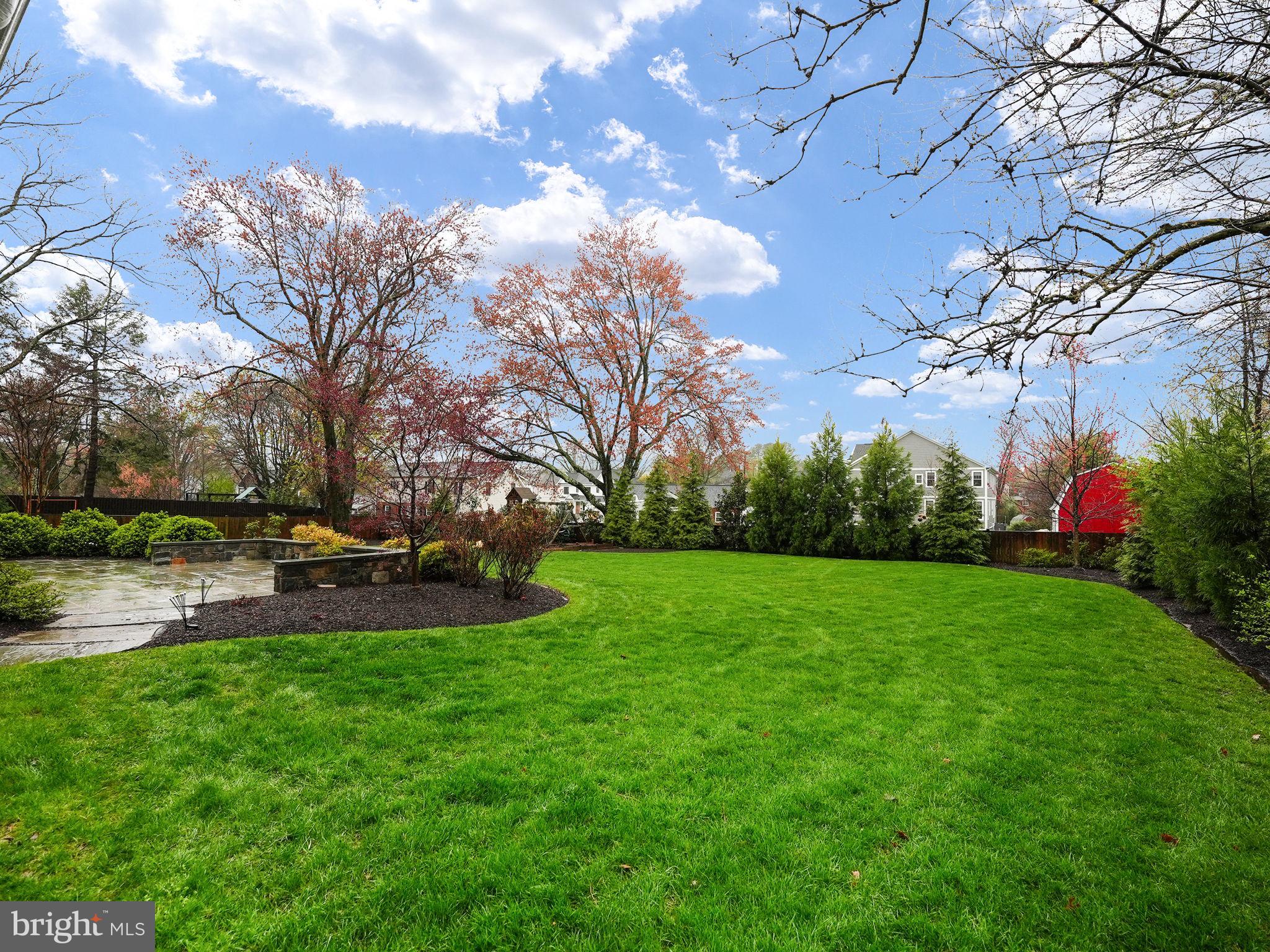 BERKSHIRE OAKWOOD - Residential