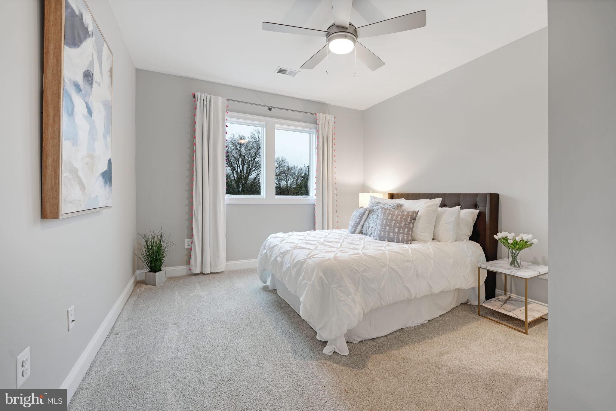 BERKSHIRE OAKWOOD - Residential