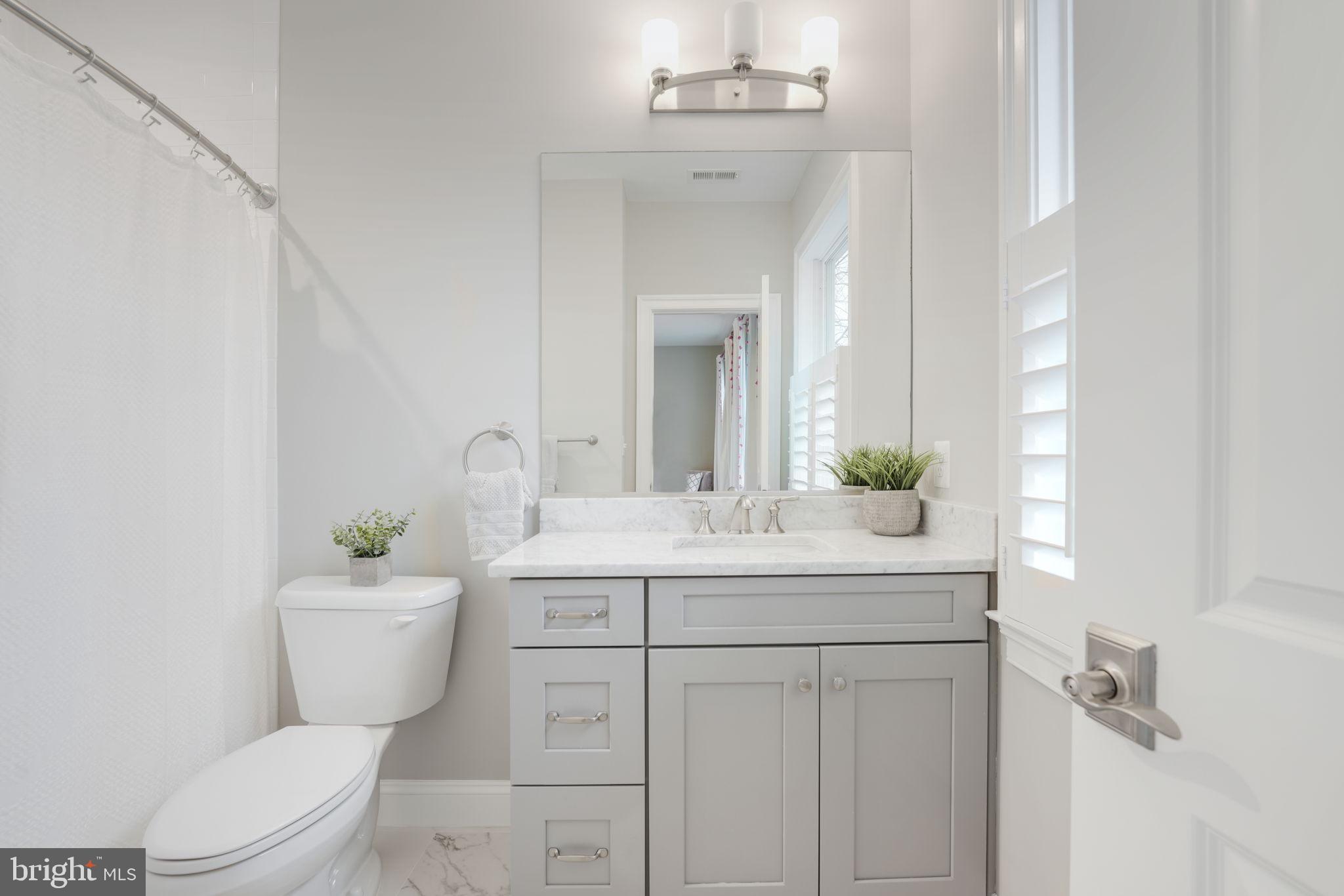 BERKSHIRE OAKWOOD - Residential