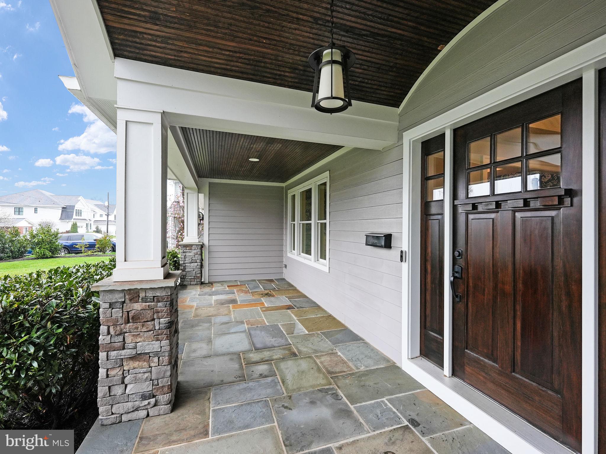 BERKSHIRE OAKWOOD - Residential