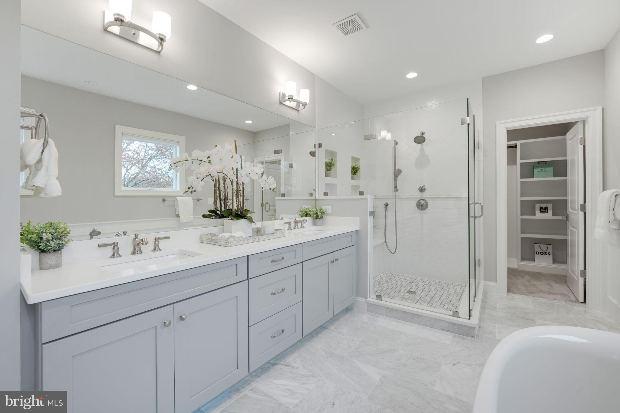 BERKSHIRE OAKWOOD - Residential