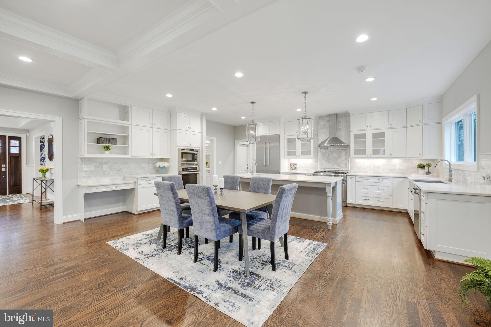 BERKSHIRE OAKWOOD - Residential