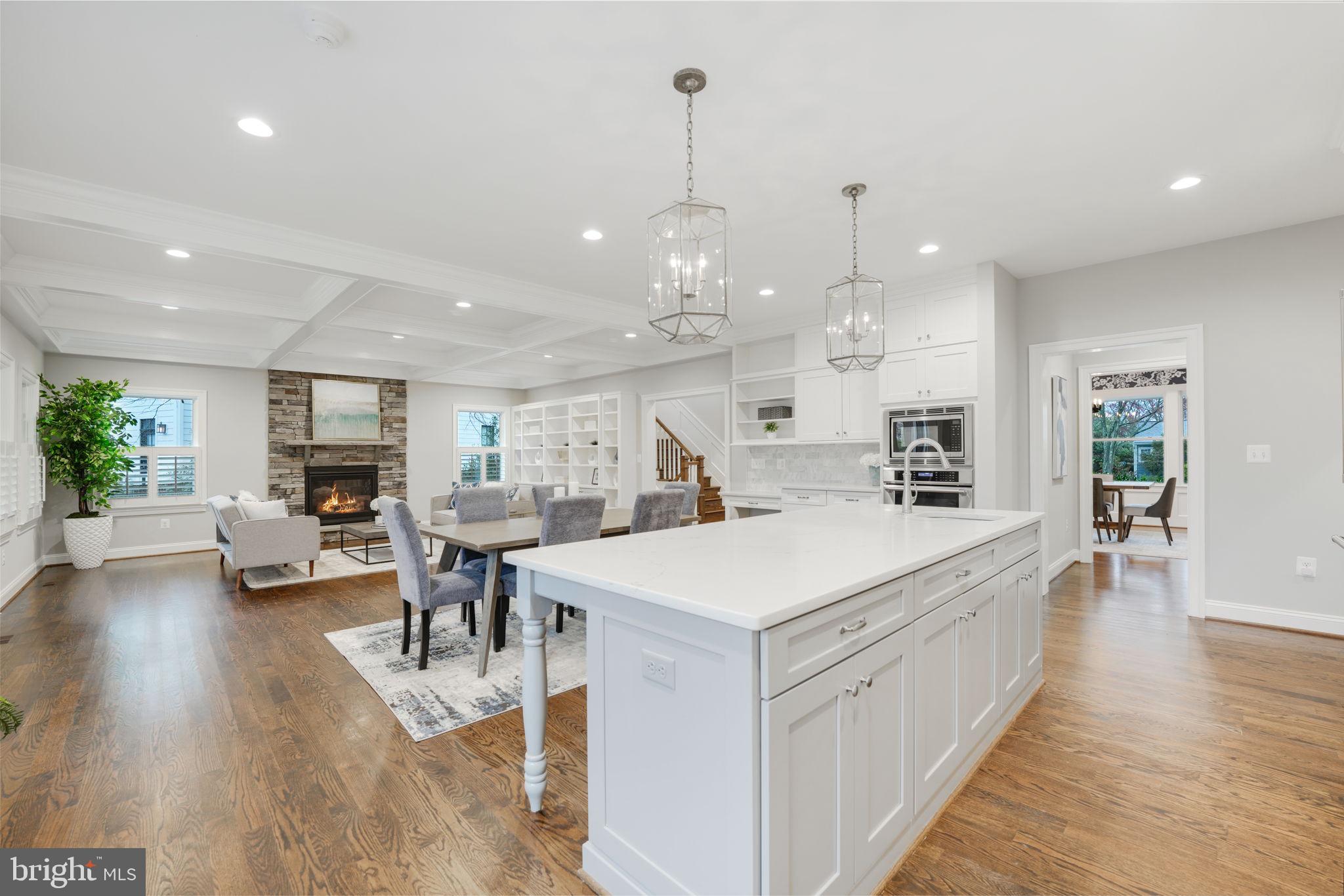 BERKSHIRE OAKWOOD - Residential