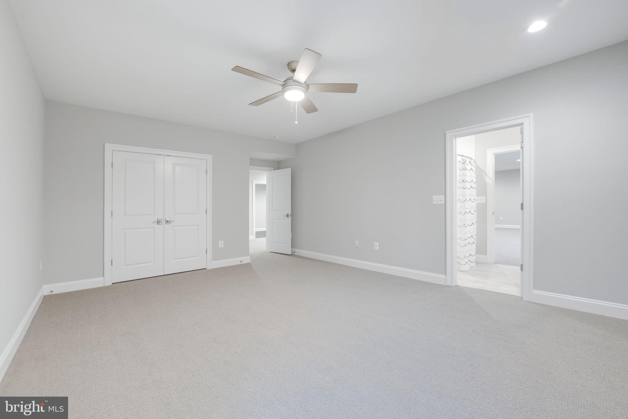 BERKSHIRE OAKWOOD - Residential