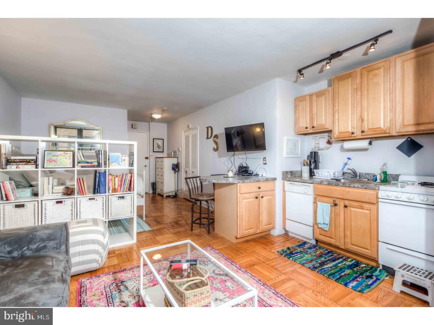 ART MUSEUM AREA - Residential