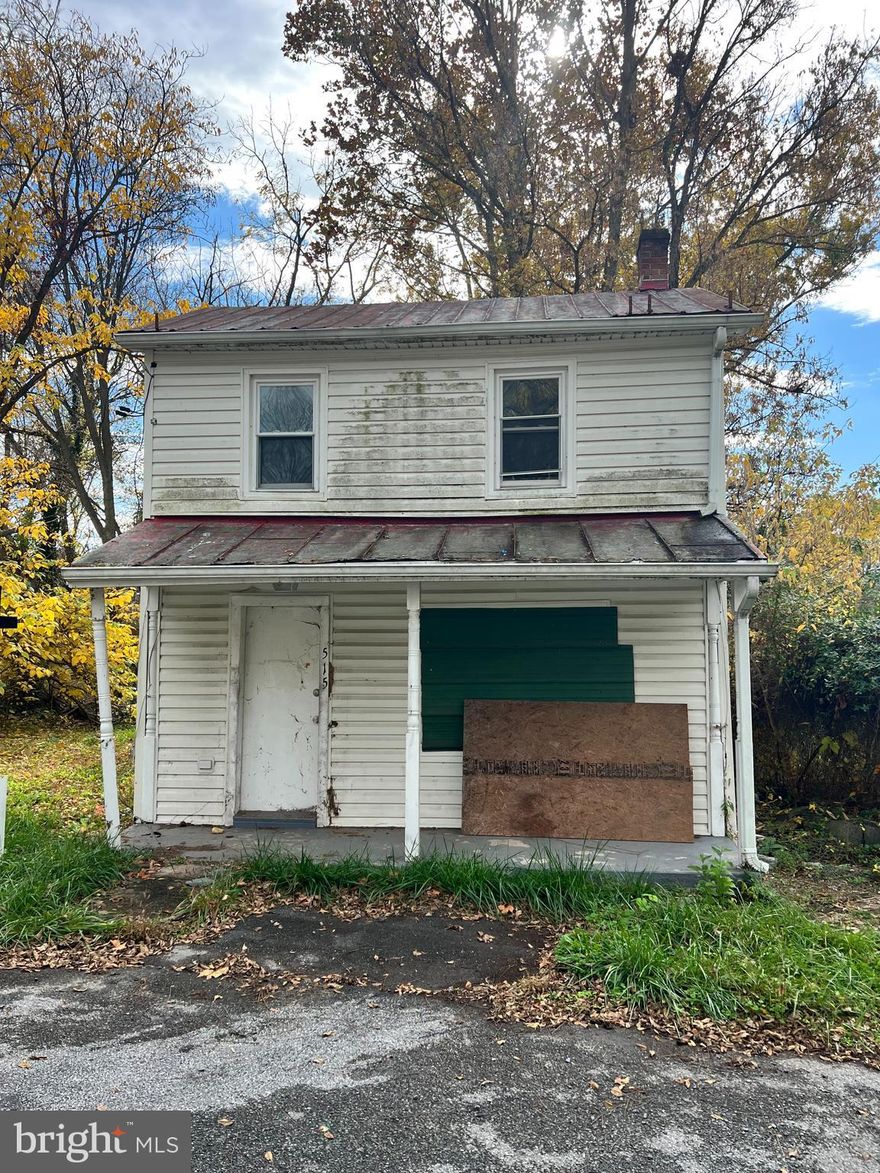 Price Improved. This home has the potential to really be an oasis once the love and renovations are put into it.  This property sits at the end of the road with only a few other homes nearby and a city preservation area just on the other side of the tree line. Just a short distance to all of the downtown Charles Town Features and Route 9/340 for commuters. Please show during daylight and to make the best use of your time bring your contractor to confirm renovation cost estimates. Value is in the land but with the right vision the home could be restored back to its original beauty and charm.