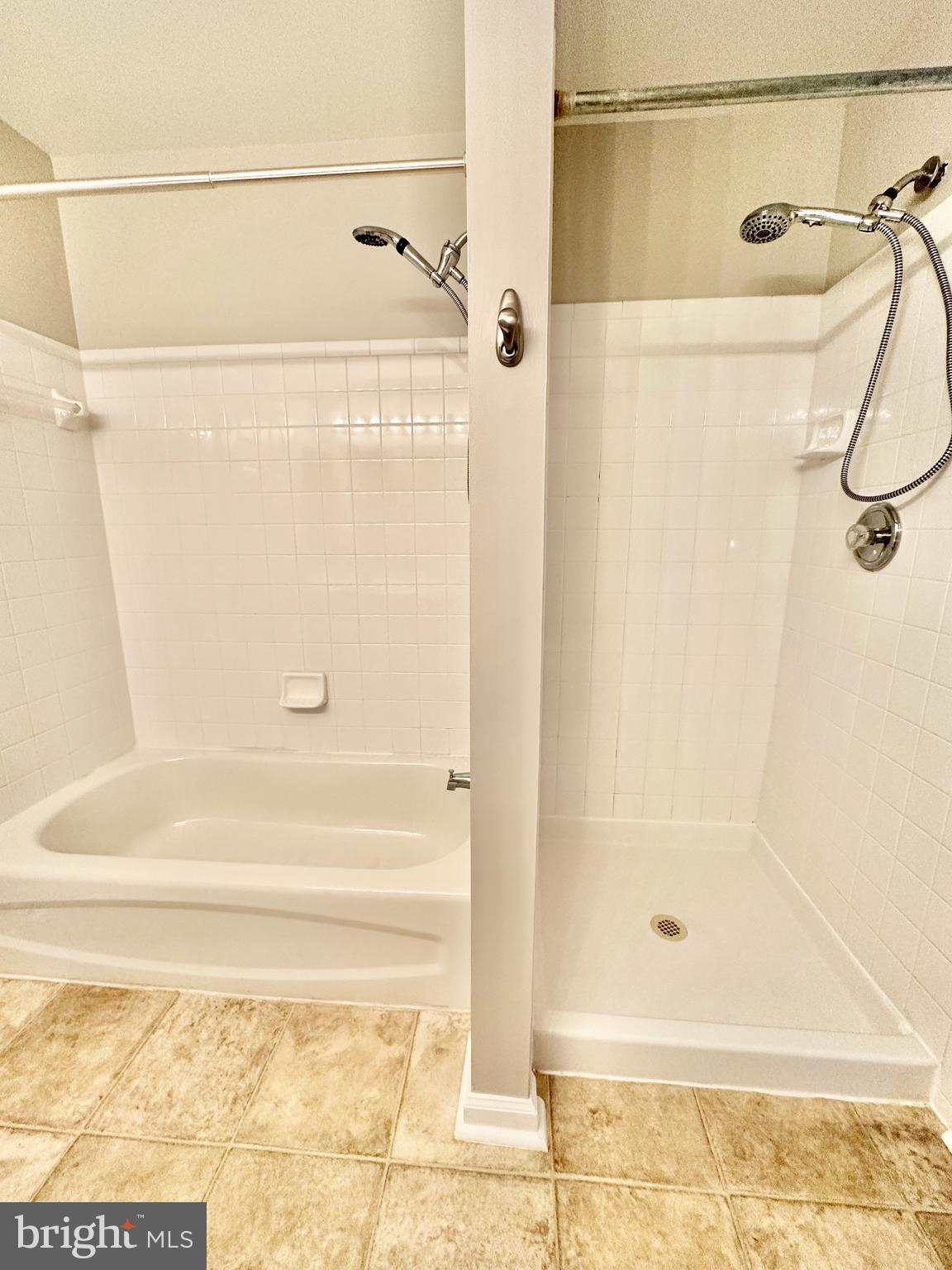 ASHBURN VILLAGE - Residential Lease