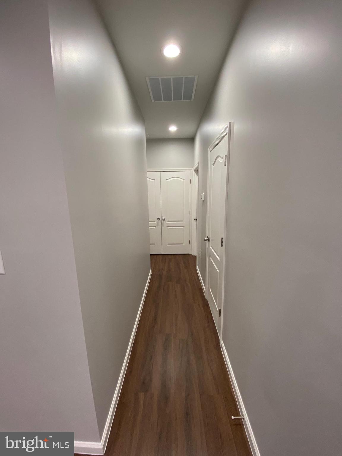 YORKSHIRE VILLAGE - Residential