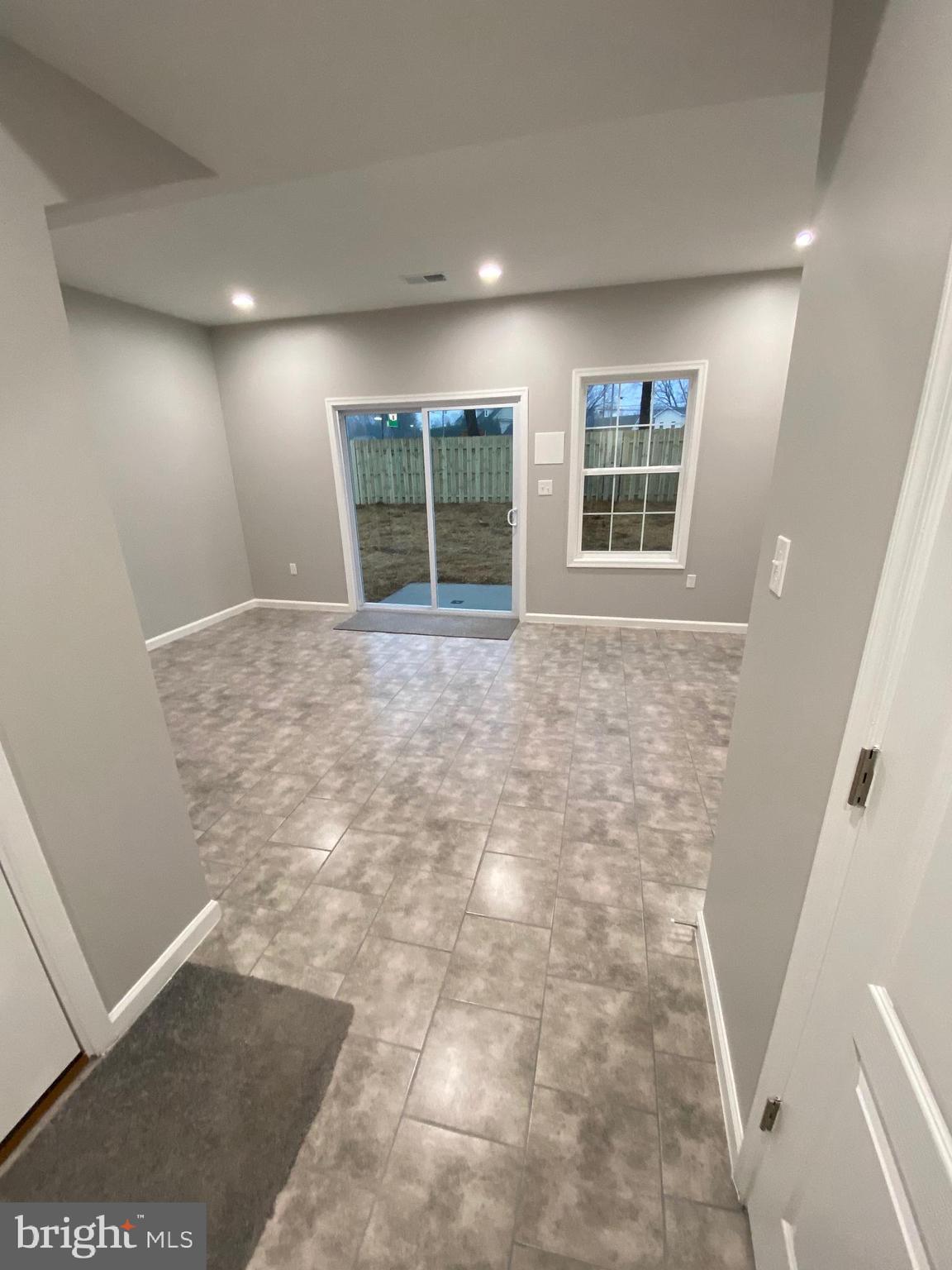 YORKSHIRE VILLAGE - Residential