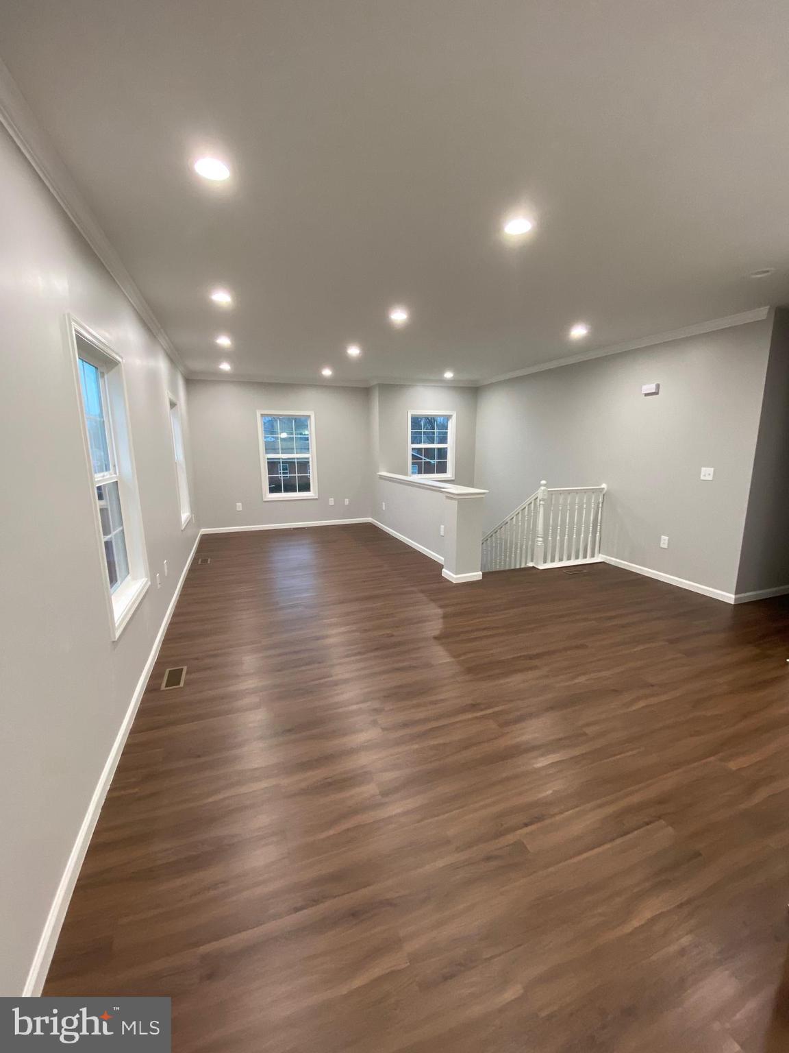 YORKSHIRE VILLAGE - Residential