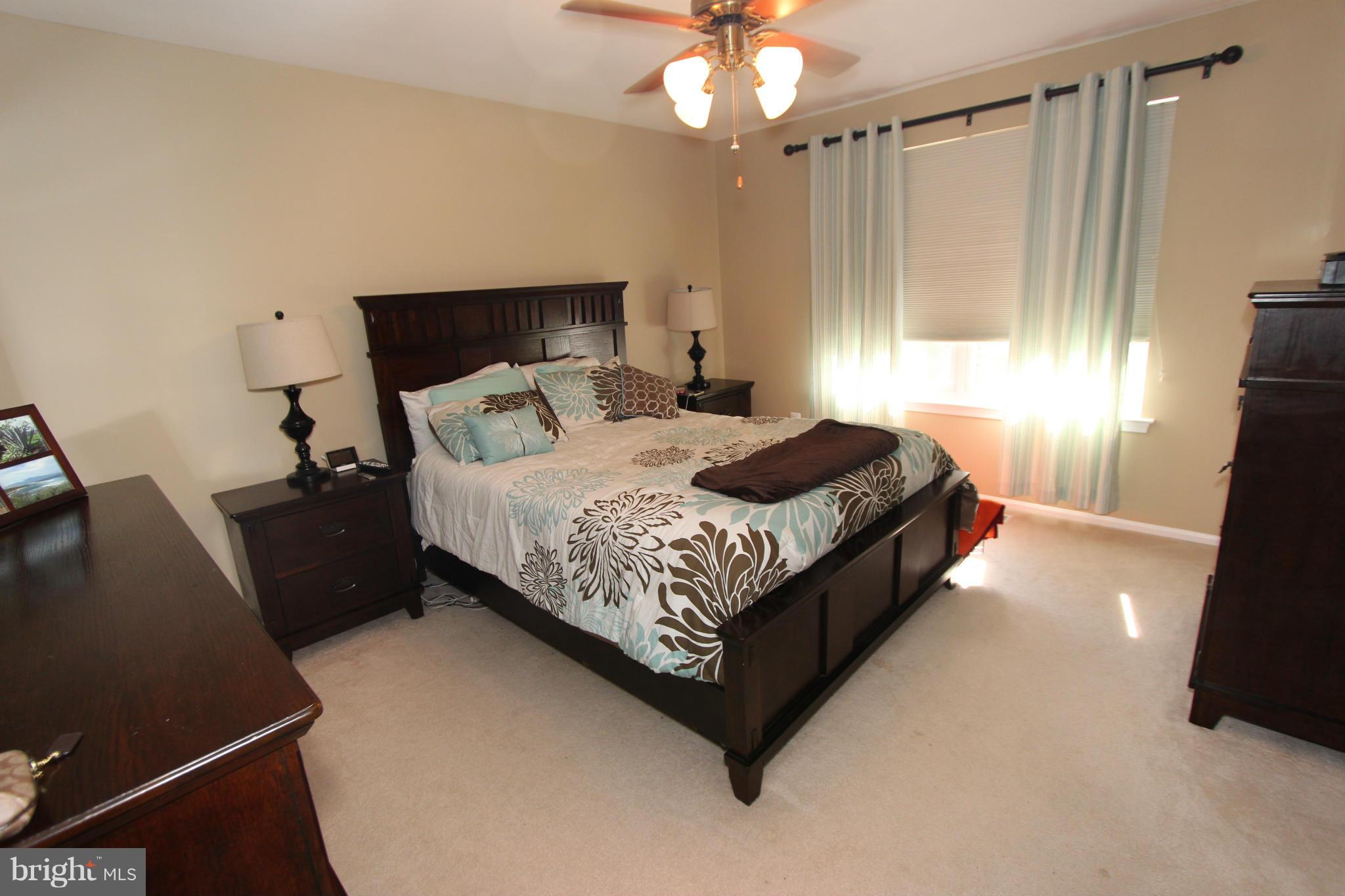 COUNTRYSIDE - Residential