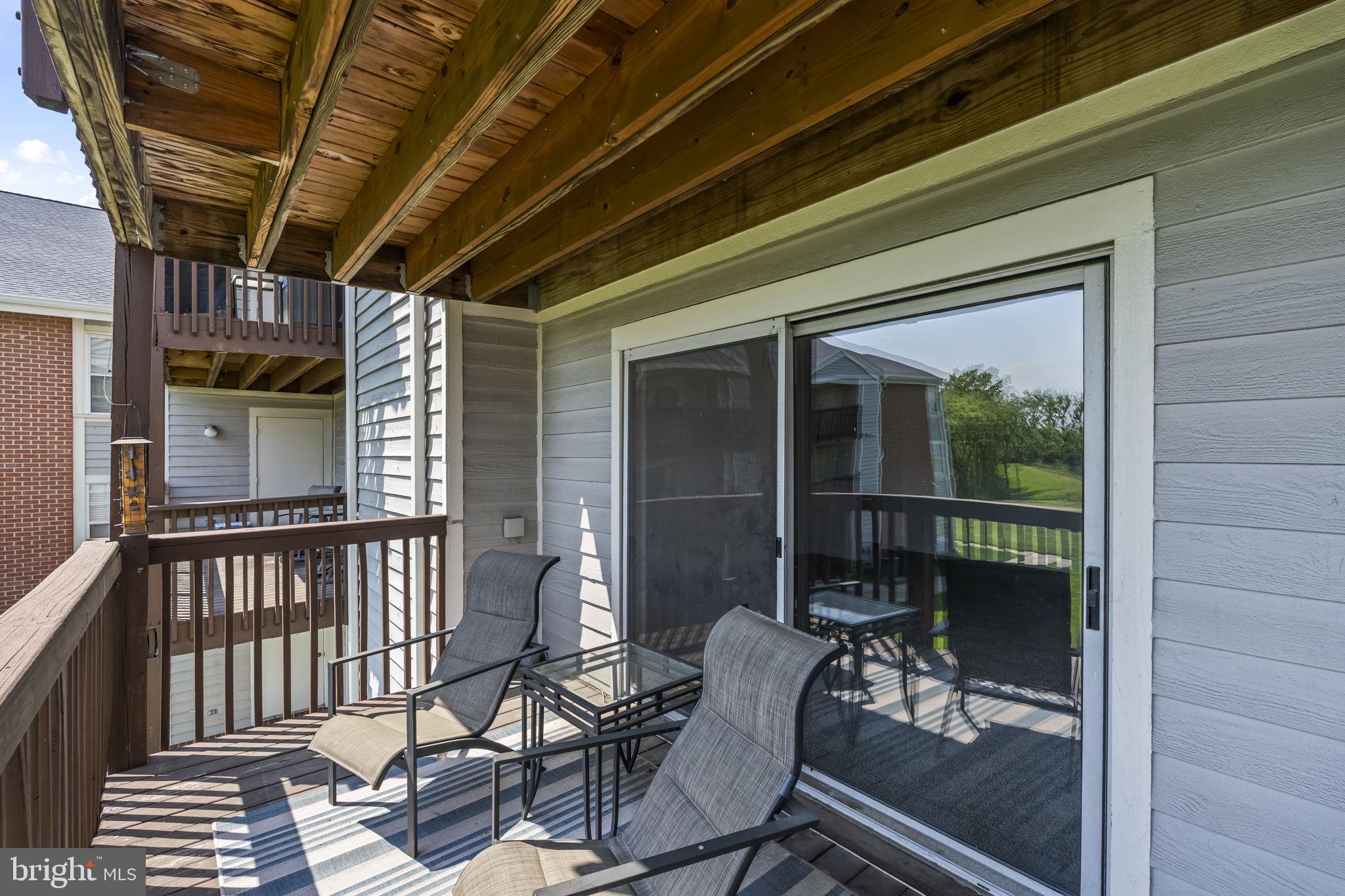 CROMWELL FOUNTAIN - Residential