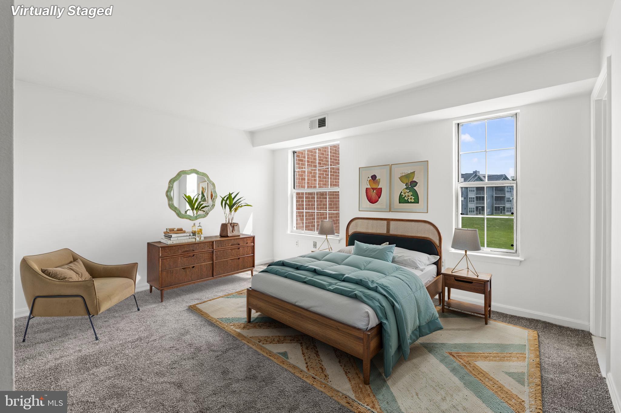 CROMWELL FOUNTAIN - Residential