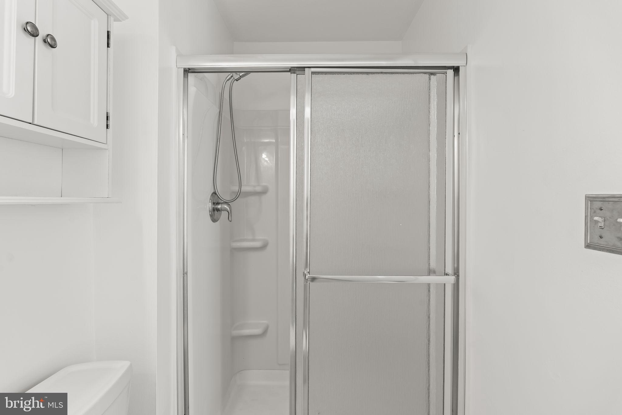 CROMWELL FOUNTAIN - Residential