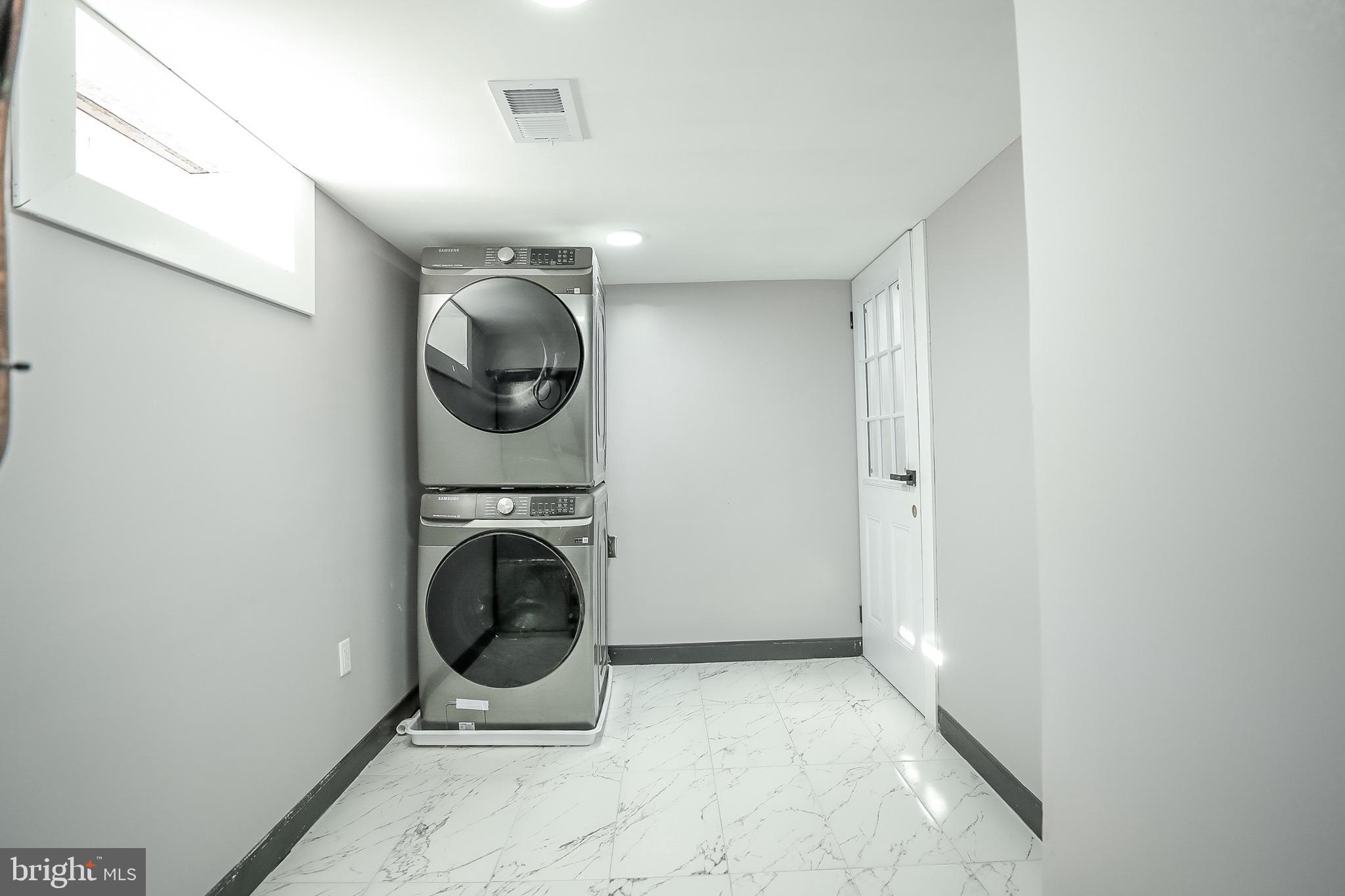 FRANKFORD - Residential