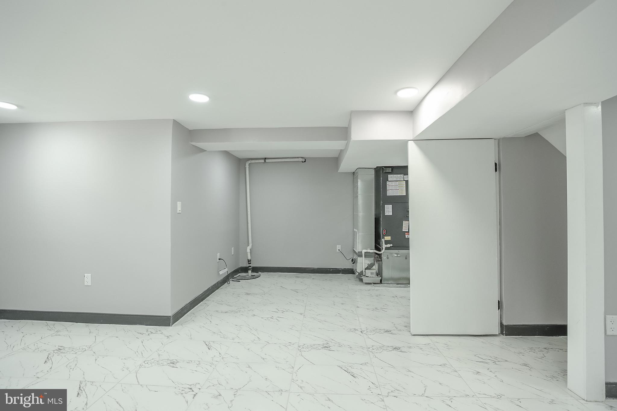 FRANKFORD - Residential