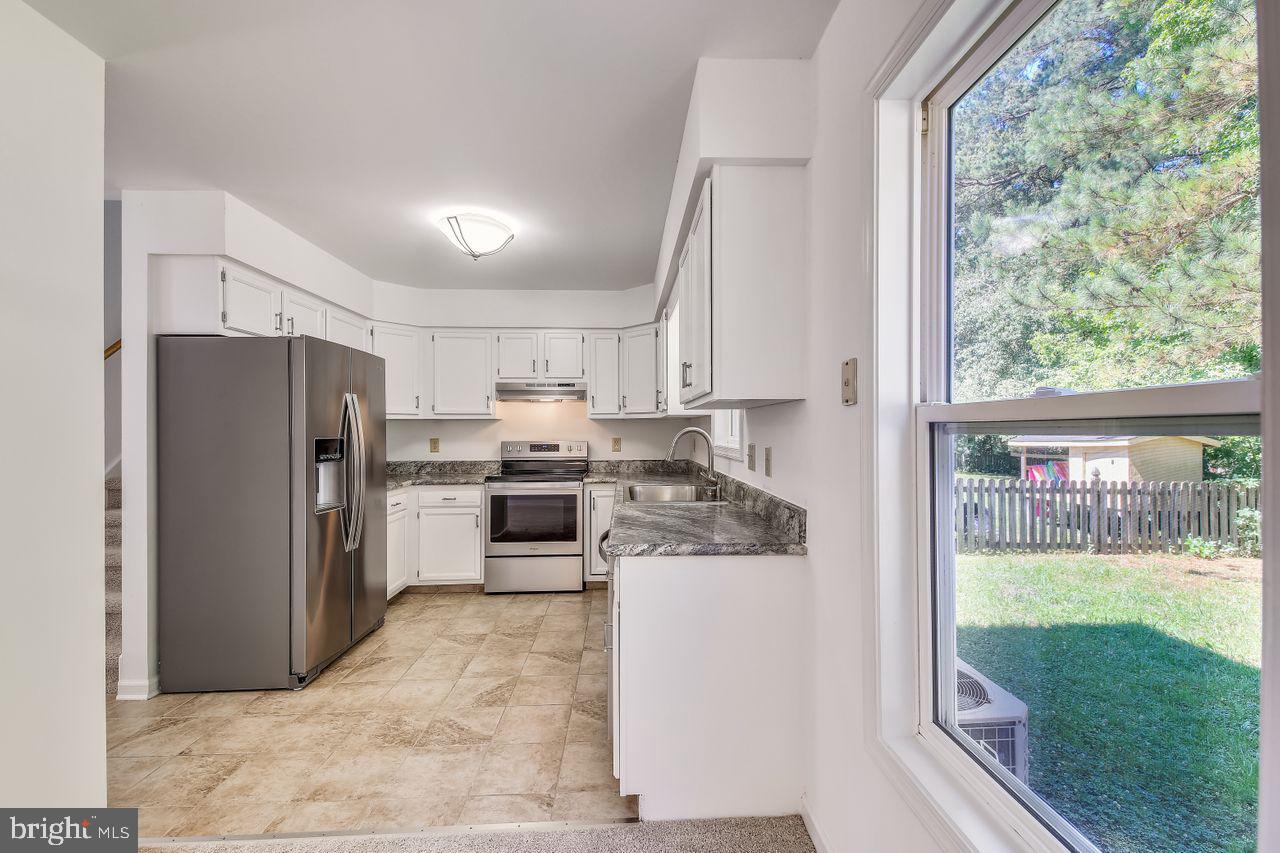 MEADOW BROOK - Residential