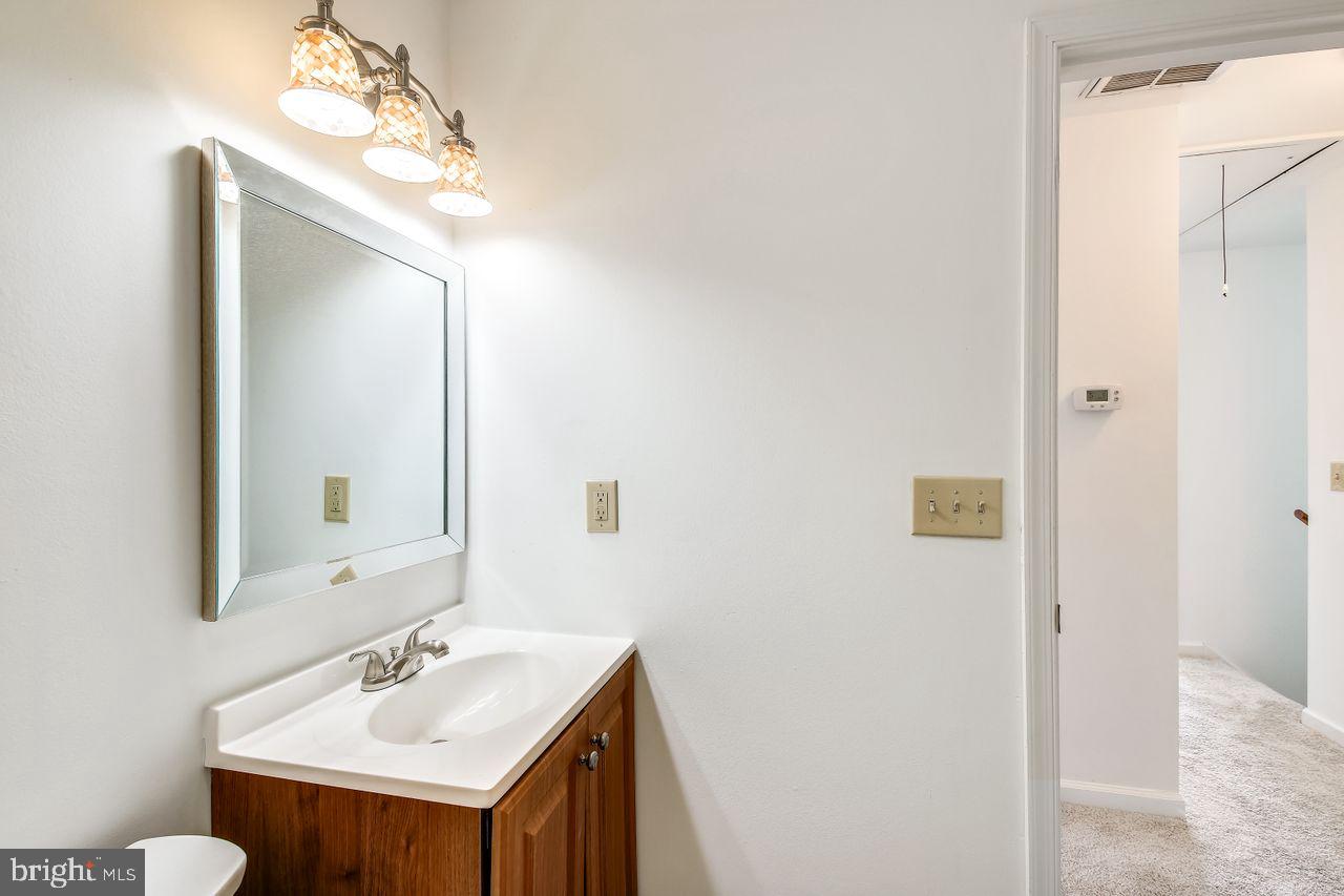 MEADOW BROOK - Residential