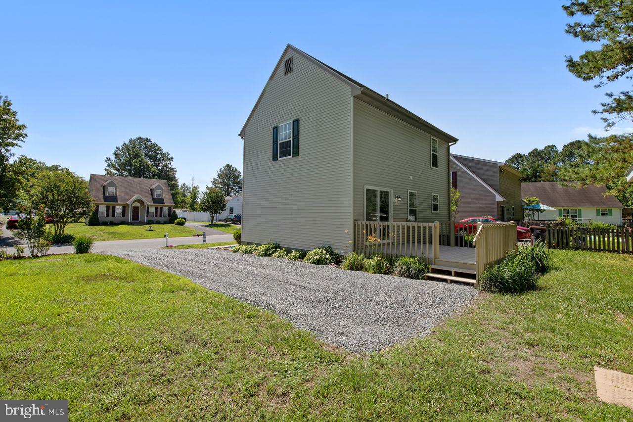 MEADOW BROOK - Residential