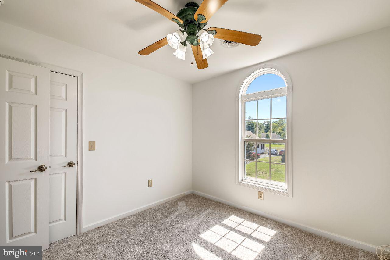 MEADOW BROOK - Residential