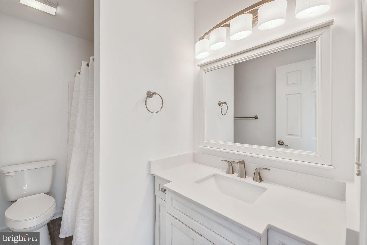 MEADOW BROOK - Residential