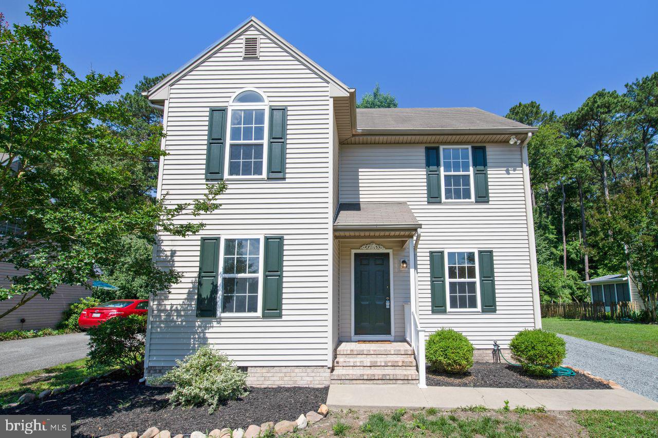 MEADOW BROOK - Residential