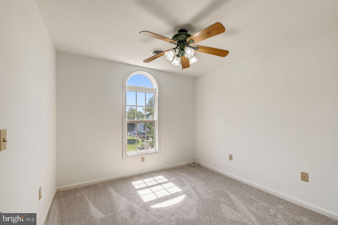 MEADOW BROOK - Residential