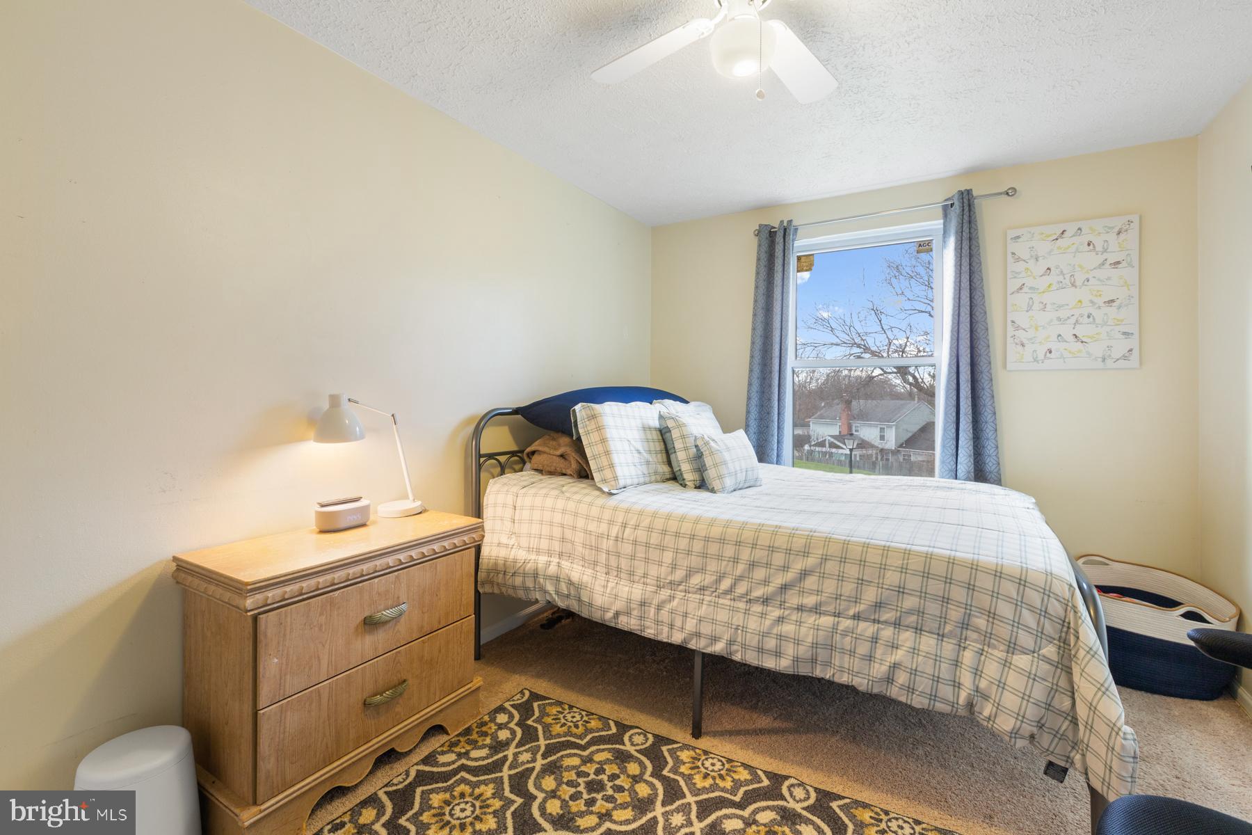 DUMONT OAKS - Residential