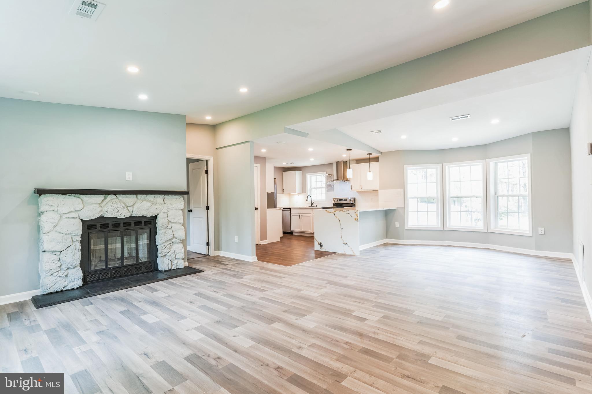 4067 SONGBIRD LANE