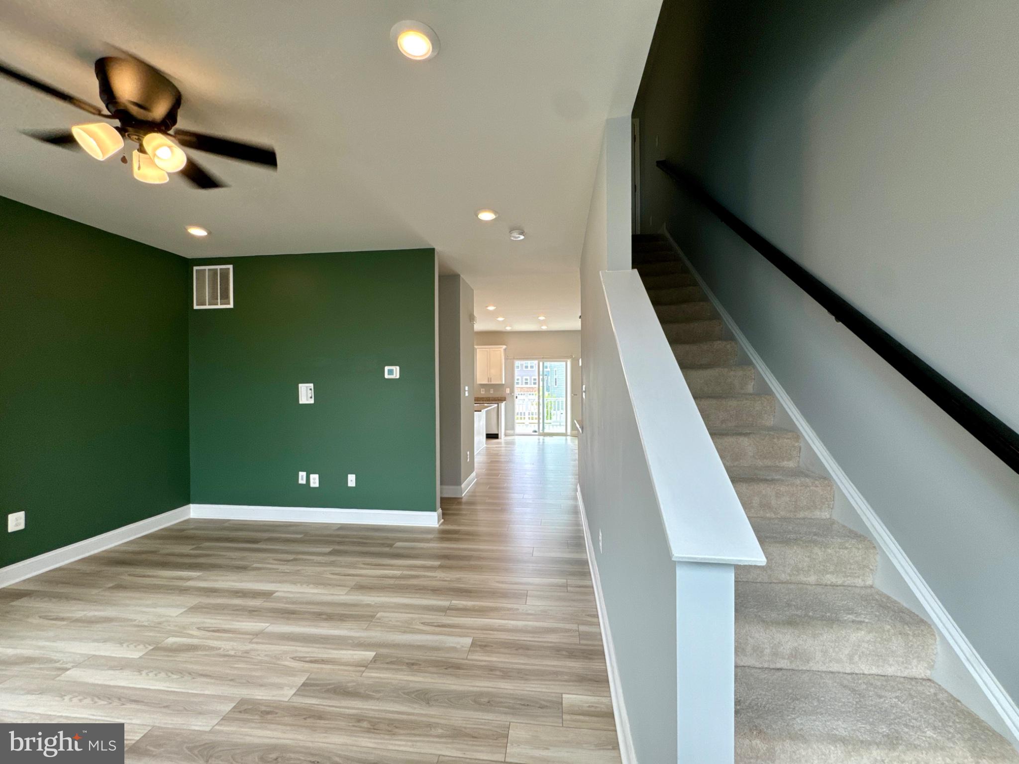 PLANTATION LAKES - Residential