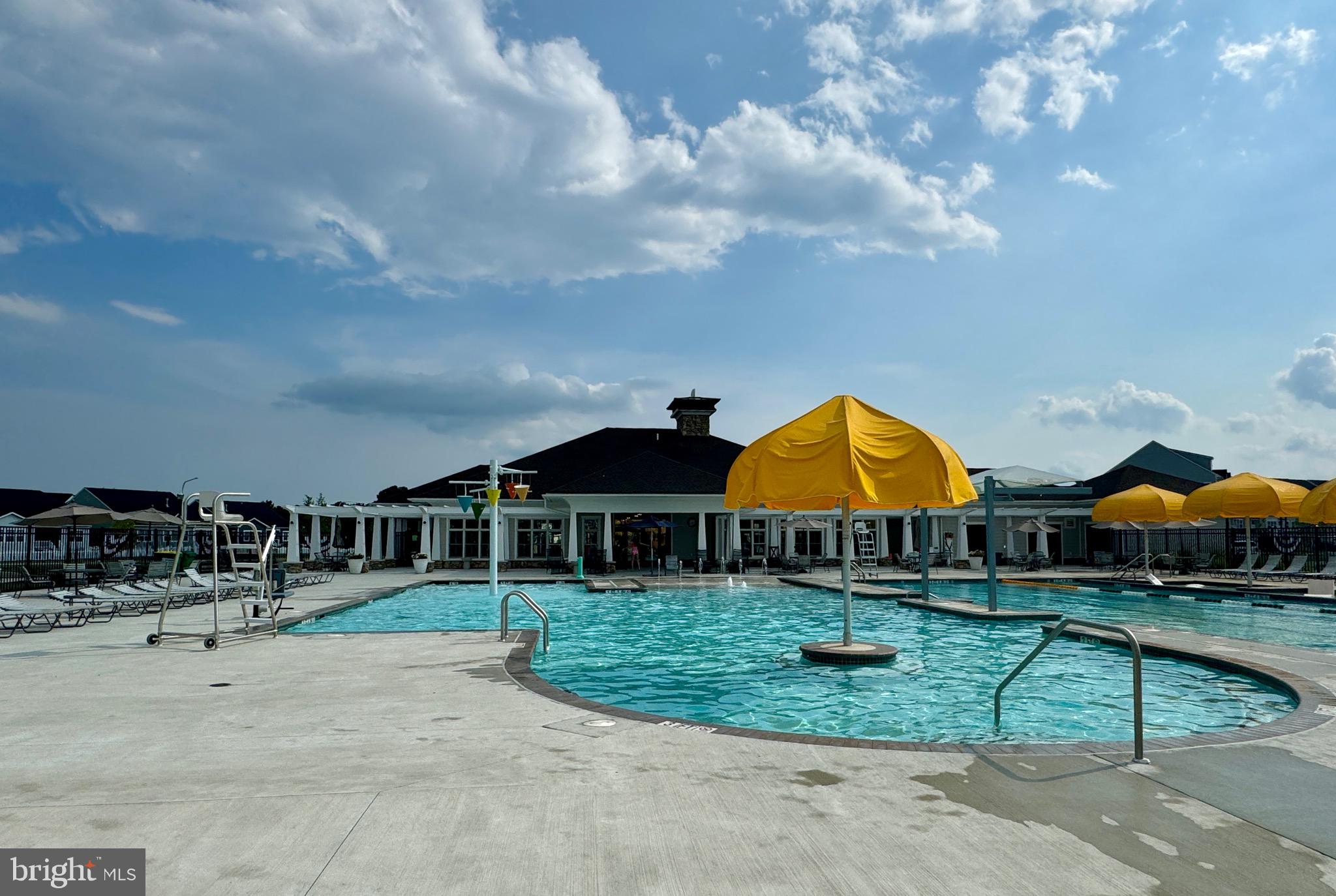 PLANTATION LAKES - Residential