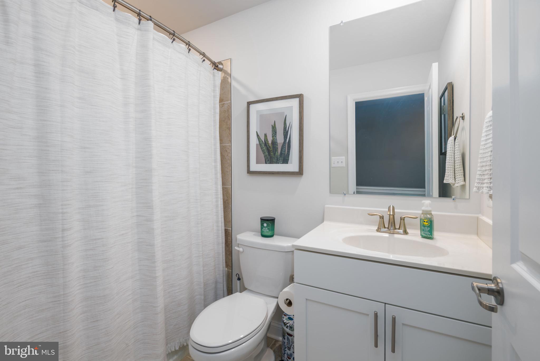 PLANTATION LAKES - Residential