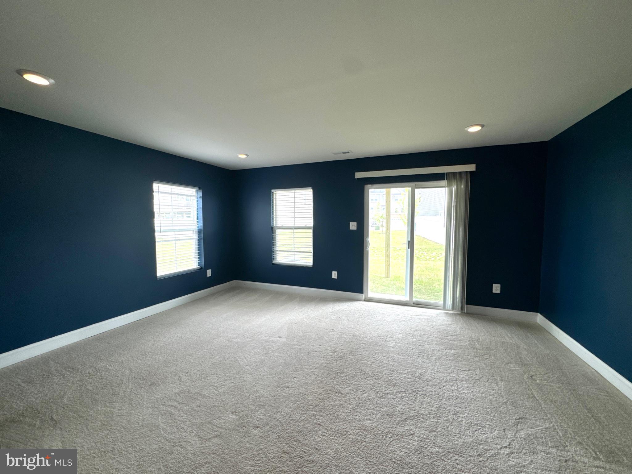 PLANTATION LAKES - Residential