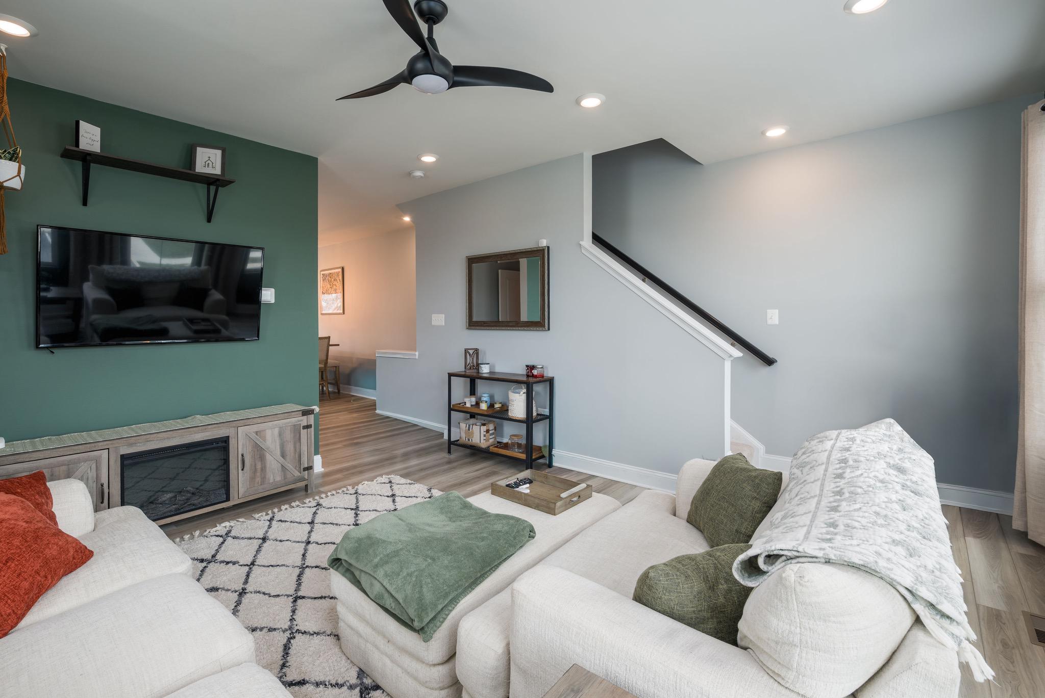 PLANTATION LAKES - Residential