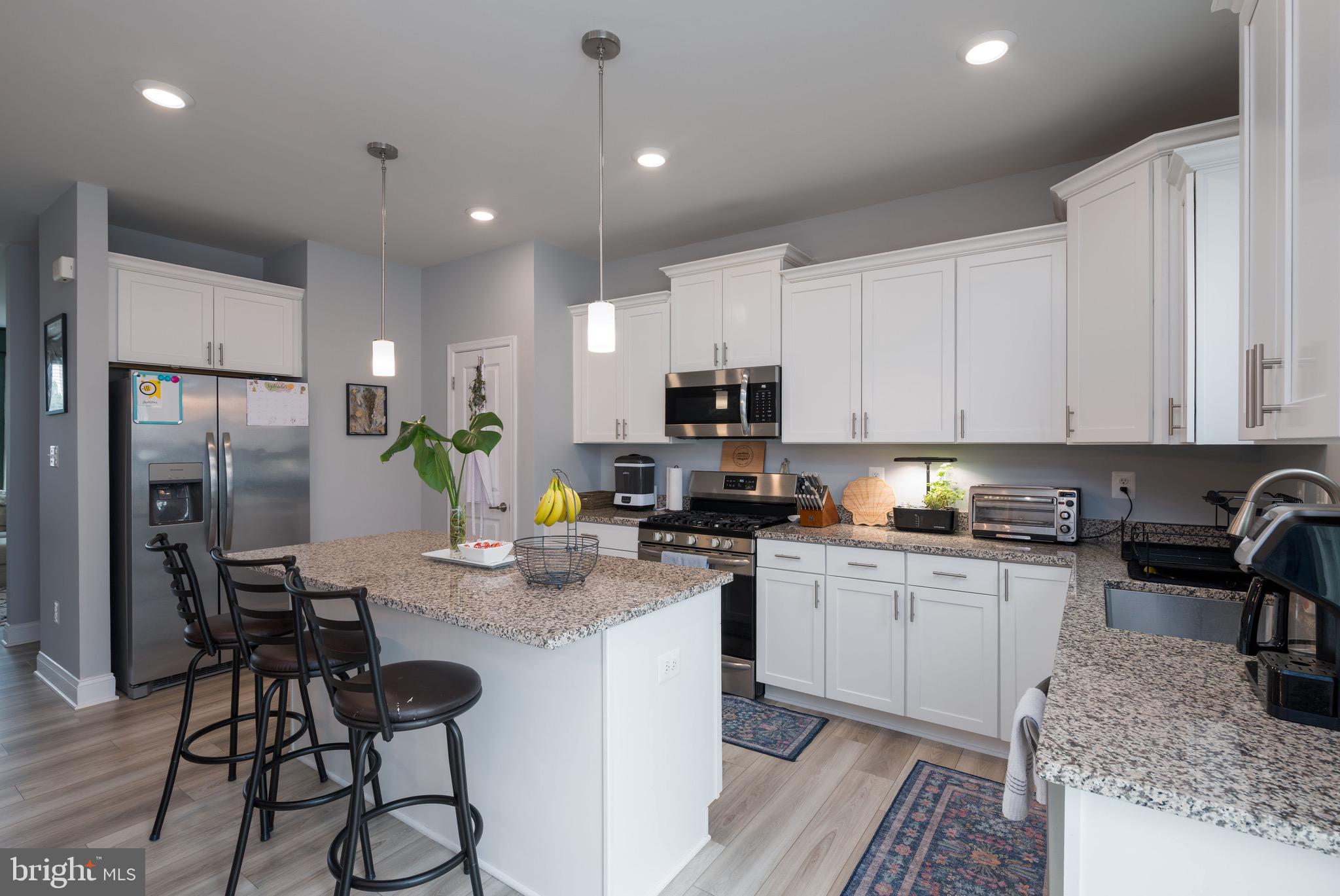 PLANTATION LAKES - Residential