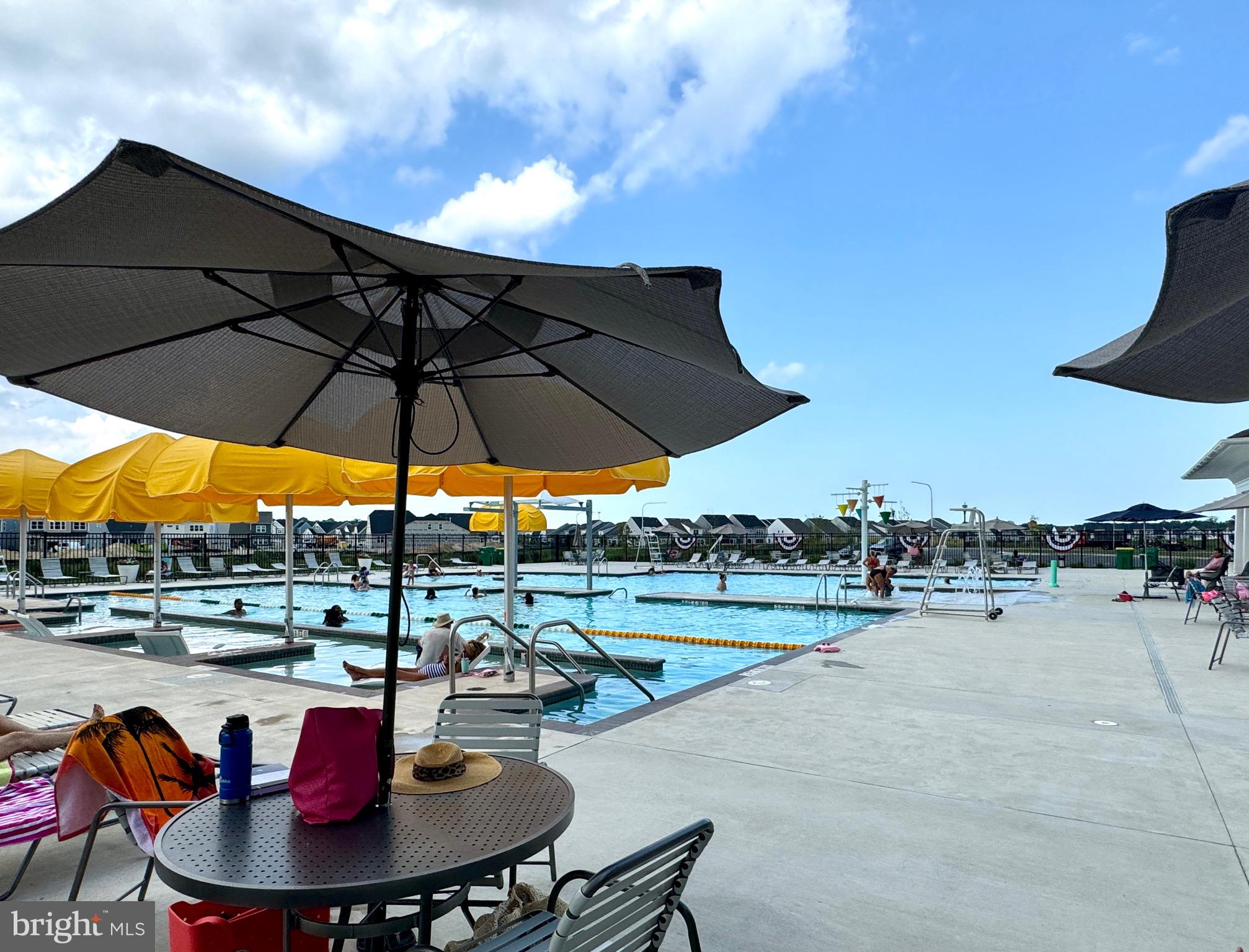 PLANTATION LAKES - Residential