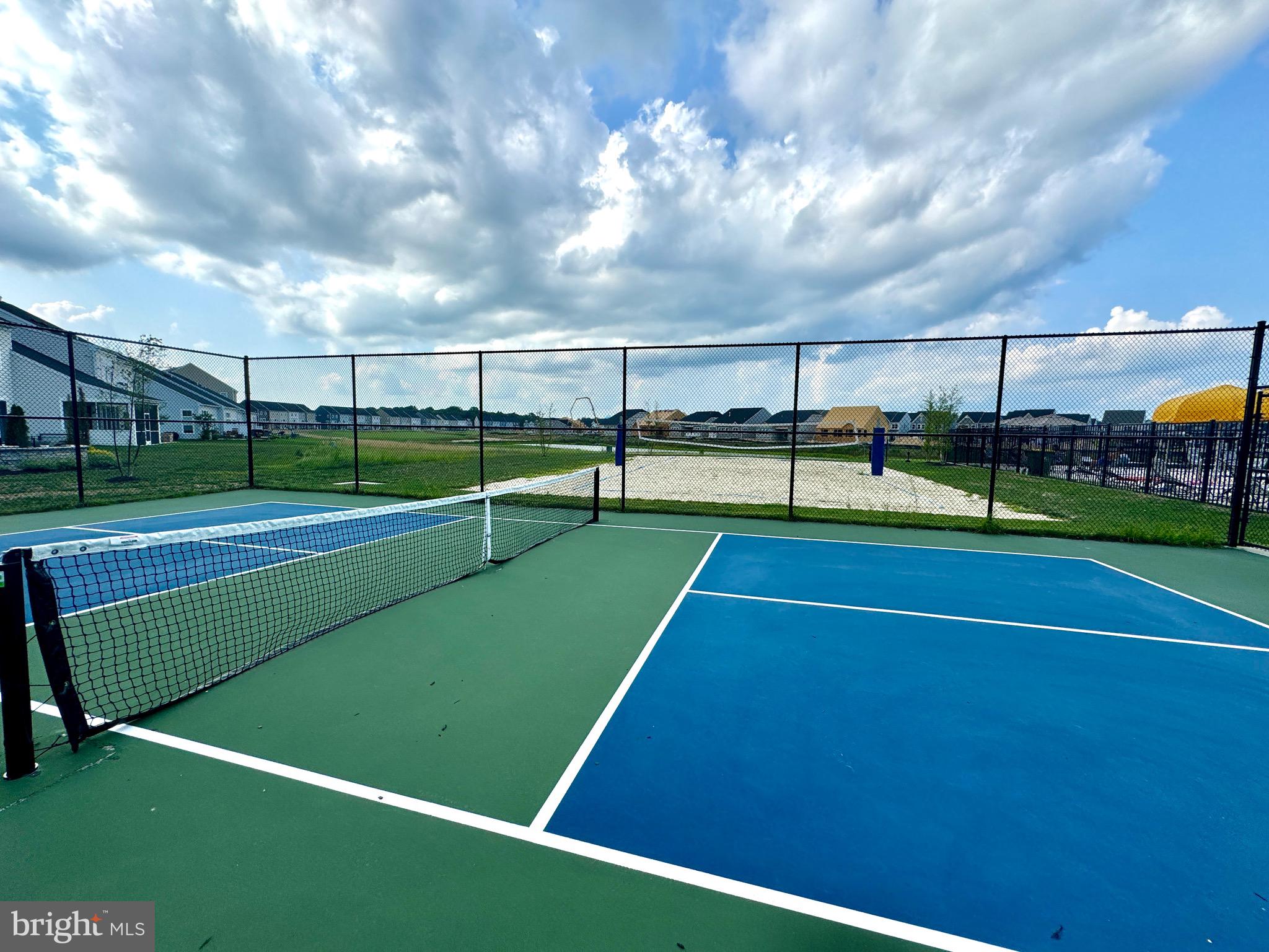 PLANTATION LAKES - Residential