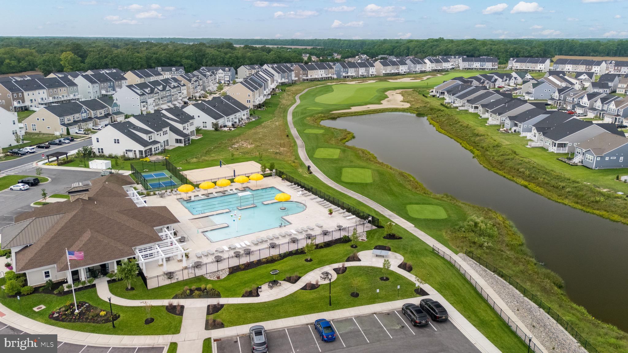 PLANTATION LAKES - Residential