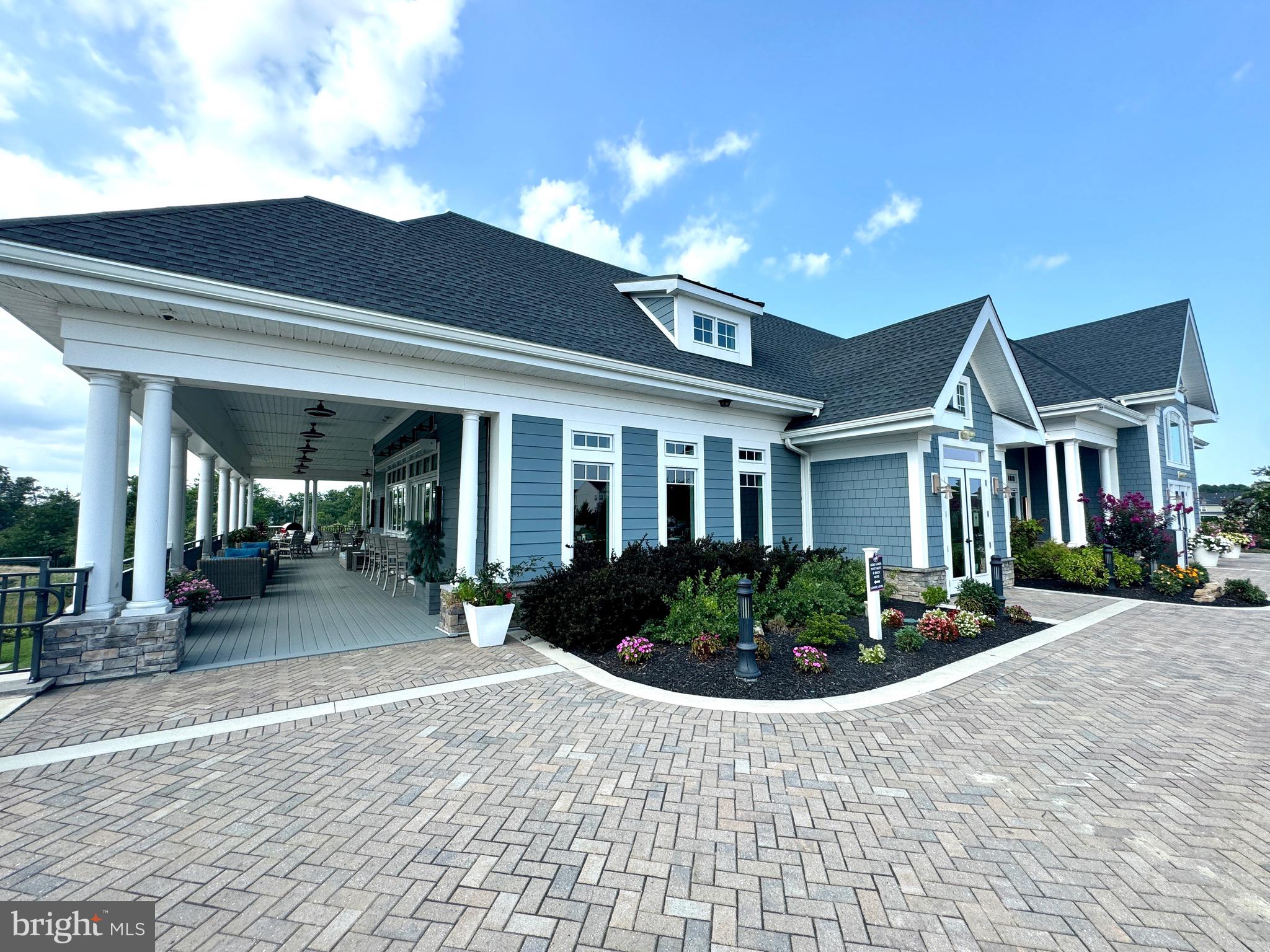 PLANTATION LAKES - Residential