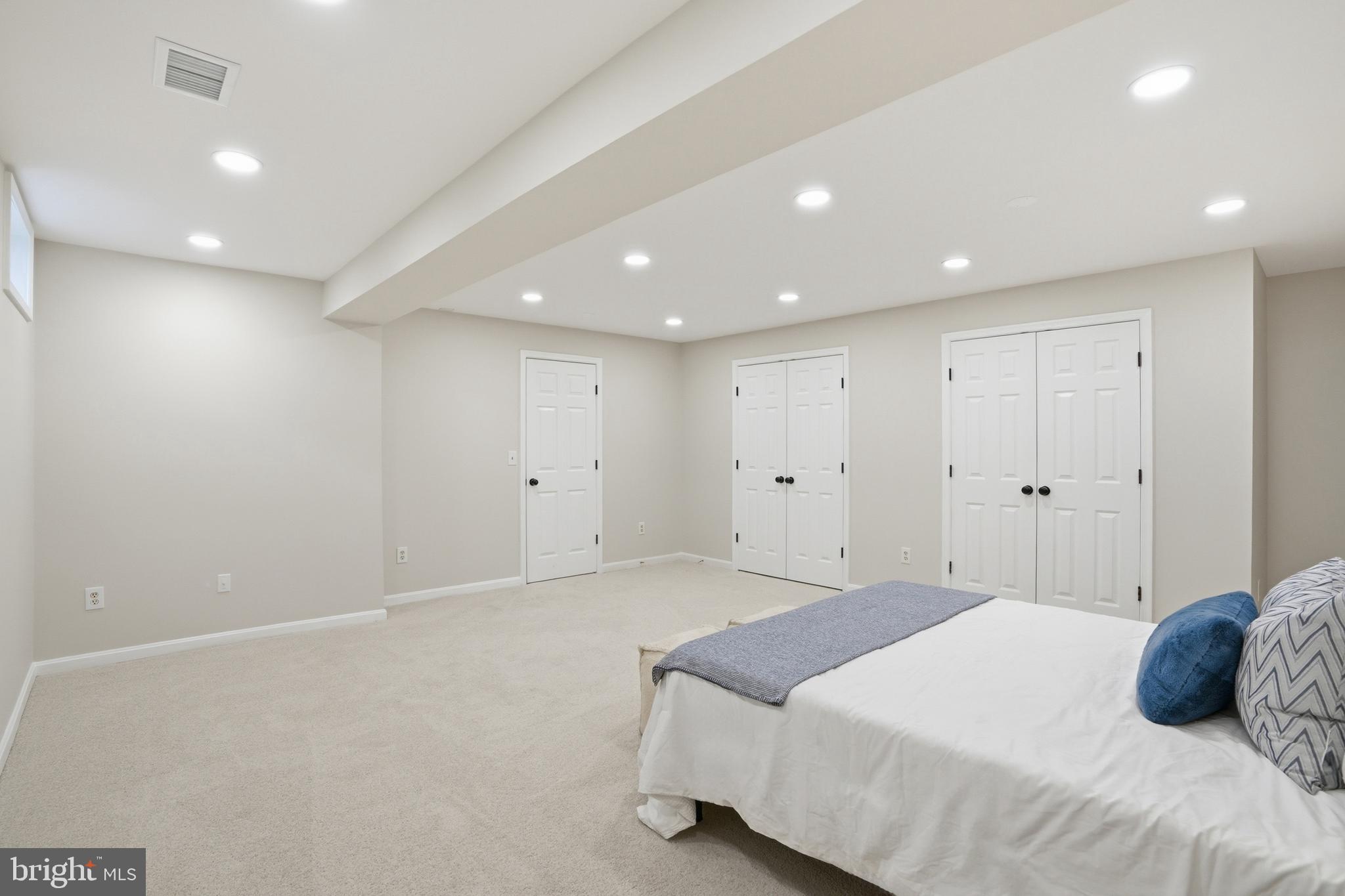 LOCUST GROVE - Residential