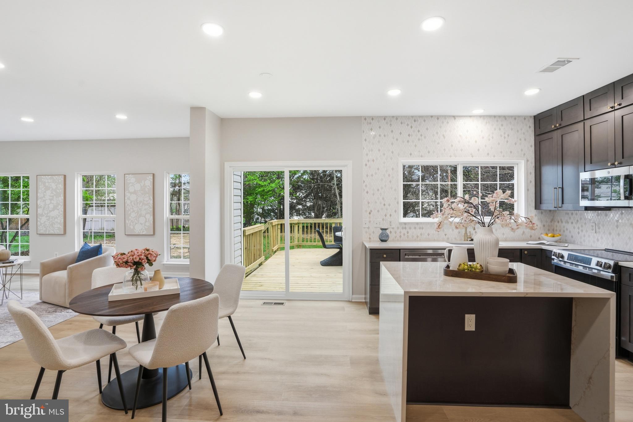 LOCUST GROVE - Residential