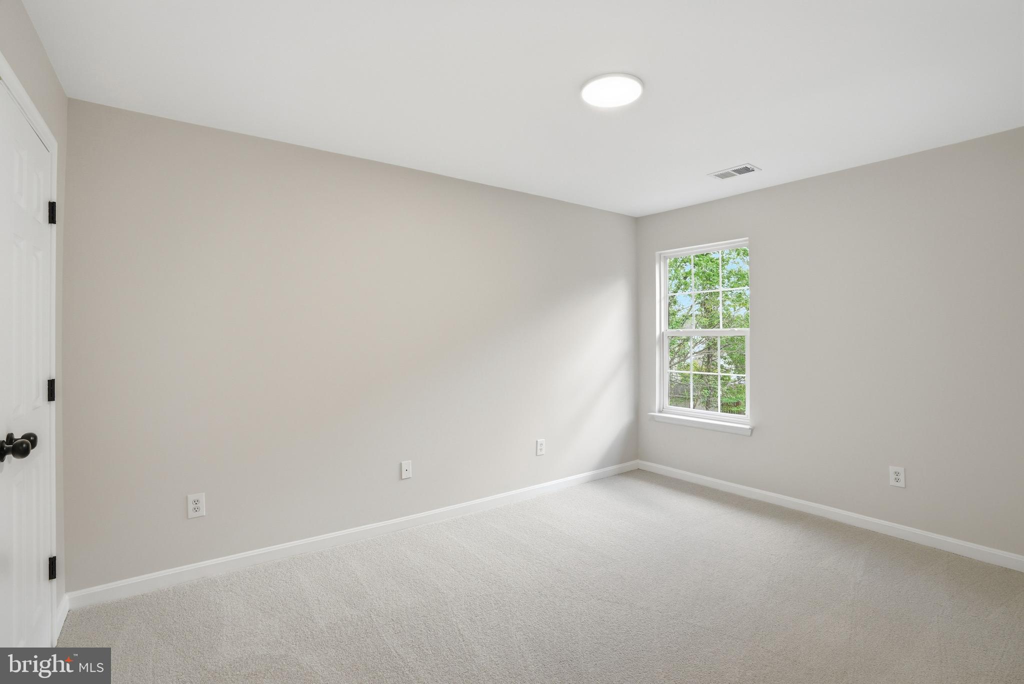 LOCUST GROVE - Residential