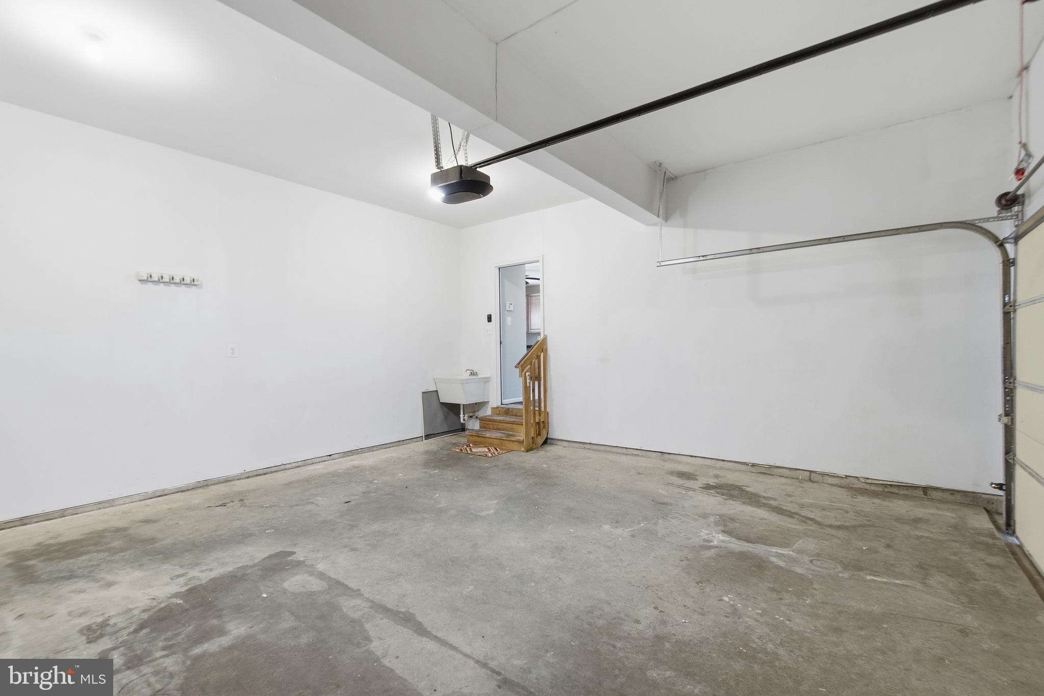 OLE FIELD ESTATES - Residential