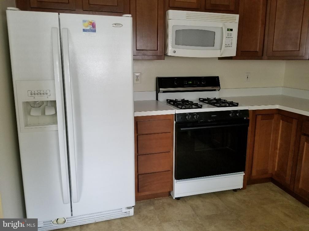 AMBER RIDGE AT MILESTONE - Residential Lease