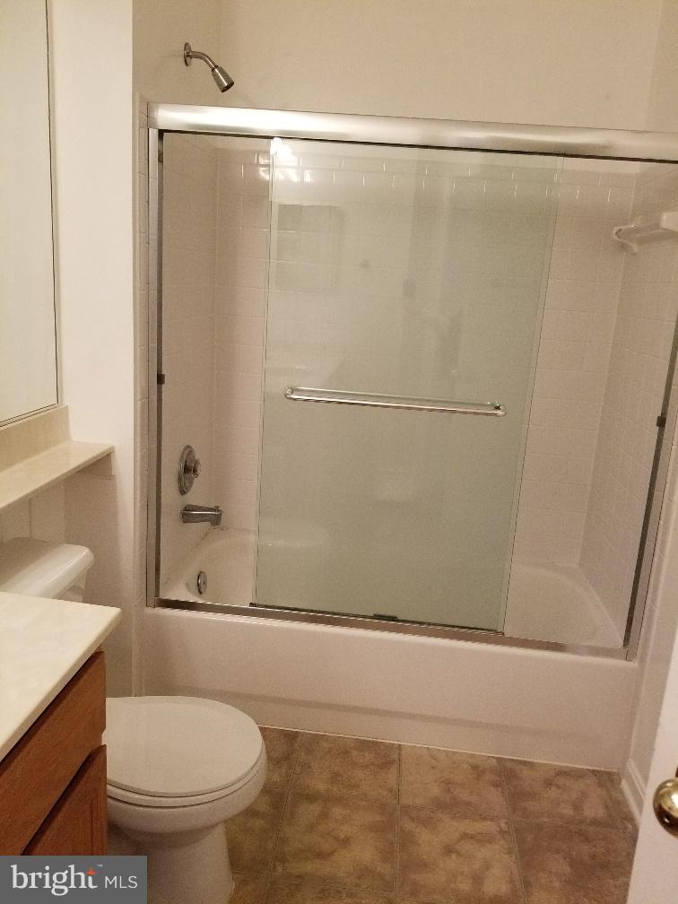 AMBER RIDGE AT MILESTONE - Residential Lease