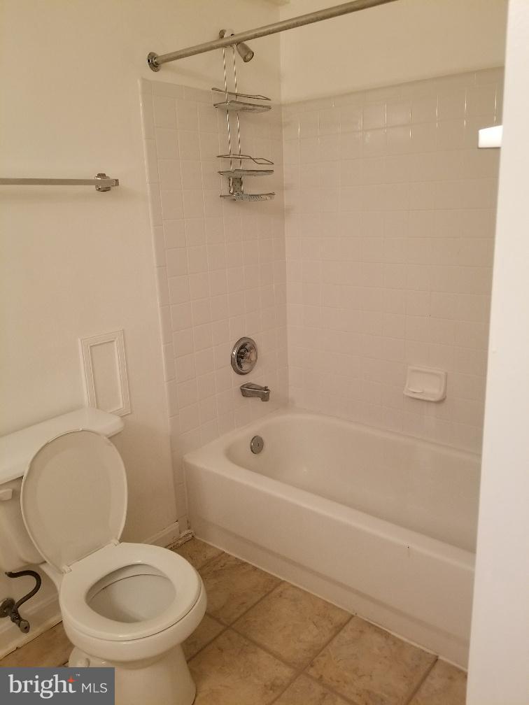 AMBER RIDGE AT MILESTONE - Residential Lease