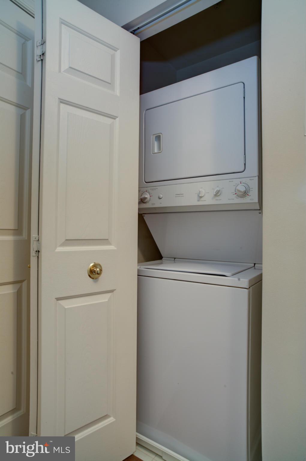 CAMERON STATION - Residential Lease