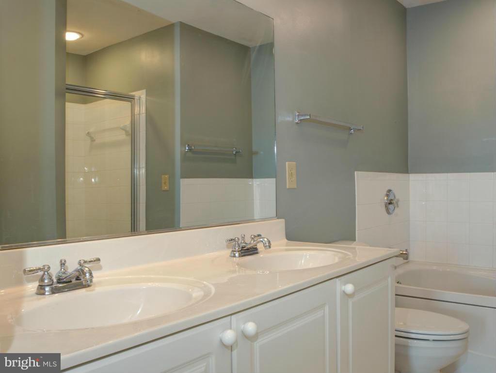 CAMERON STATION - Residential Lease