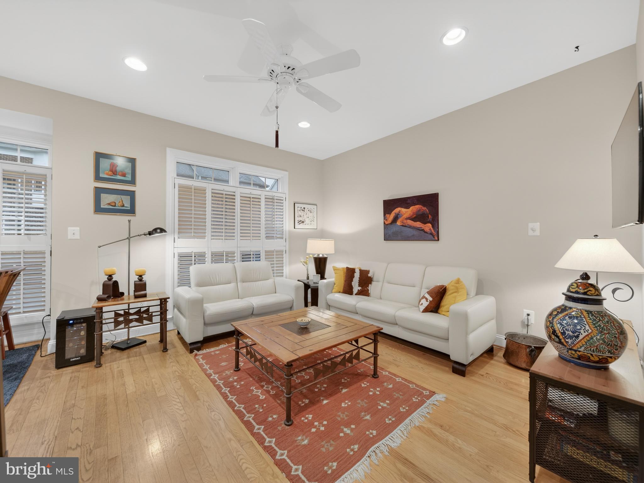 PALISADES PARK - Residential